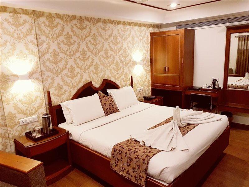 Hotel Punjab Palace Raipur  Bagian luar foto