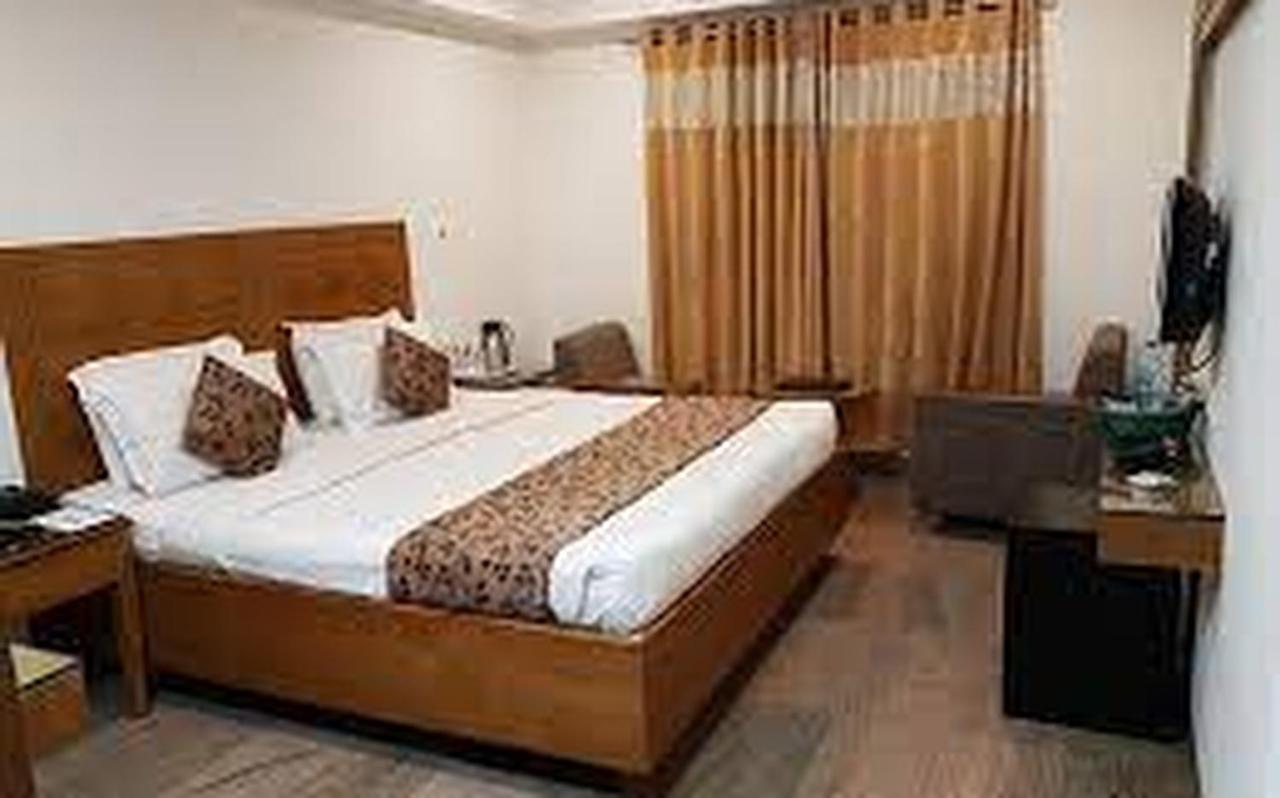 Hotel Punjab Palace Raipur  Bagian luar foto