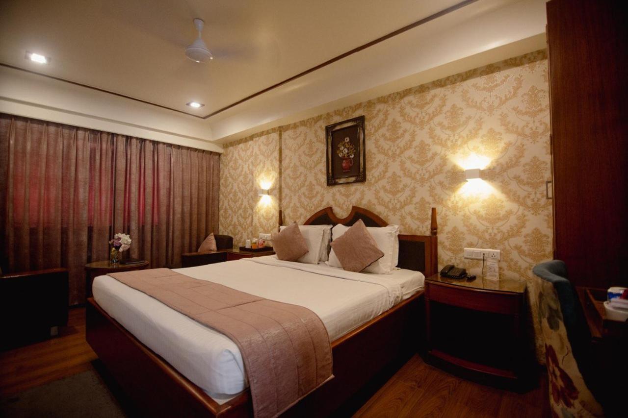 Hotel Punjab Palace Raipur  Bagian luar foto